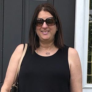 Meet your Posher, Sara